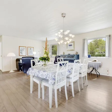 Mikkeline - 400m To The Fjord By Interhome