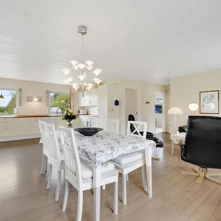 Mikkeline - 400m To The Fjord By Interhome *